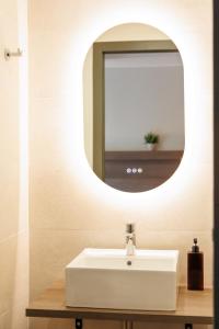 Appart'hotels Appart-hotel Le Corot - Acces Autonome - Saint-Junien Centre : photos des chambres