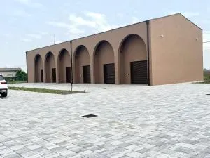 La Corte del Re electric columns for cars in our private parking - 卡萨尔马焦雷