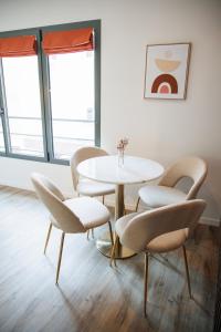 Appart'hotels Appart-hotel Le Corot - Acces Autonome - Saint-Junien Centre : photos des chambres