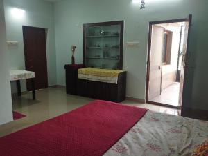 SHIs Homestay in Coimbatore On the Way to Maruthamalai, Adiyogi, Isha