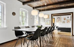 5 Bedroom Gorgeous Home In Ulfborg