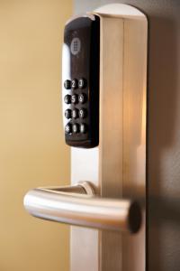 Appart'hotels Appart-hotel Le Corot - Acces Autonome - Saint-Junien Centre : photos des chambres