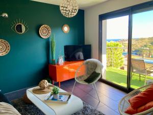 Appartements Residence Costa Vermella, vue mer et montagne au calme : photos des chambres