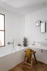 Maisons d'hotes Le Domaine du Castellas : Suite