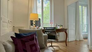 Luxury Apartment with a view of the Eiffel Tower