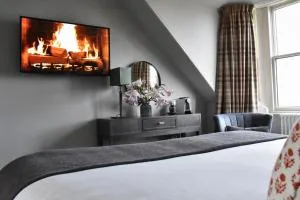 Rooms at the Saint