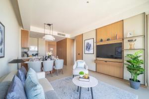 Frank Porter - The Address Opera Residences