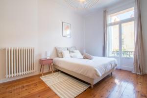 Menton Center - Elegant & Spacious 2BR