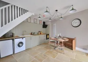 St Nicholas Corner - A New Unique Town Centre Home - Clenchwarton