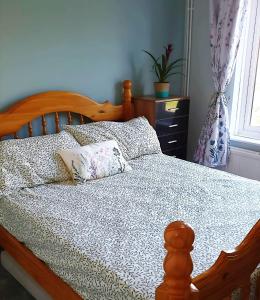 3 Bed House Close to Town & Cricket Ground