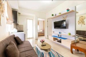 PaRes Apt 2BR Unit 2 by eRJe