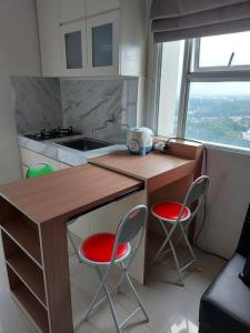 PaRes Apt 2BR Unit 2 by eRJe