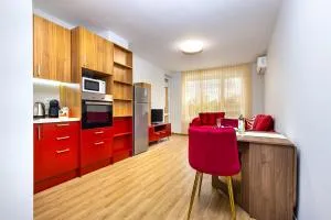 Bright and Cozy Apartment Next to a City Park by Flat Mаnager - Manole