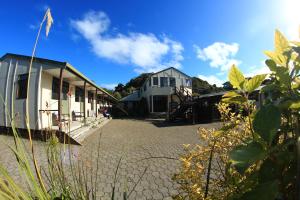 Stewart Island Backpackers