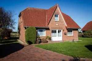 Ferienhaus in Grimersum mit Grill und Garten - Wirdum