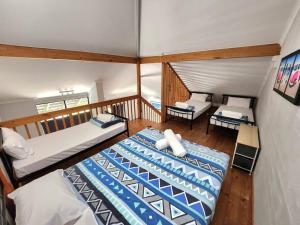 Loft Villa Pool Spa & Beach Sleeps Six!