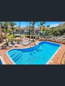 Loft Villa Pool Spa & Beach Sleeps Six!