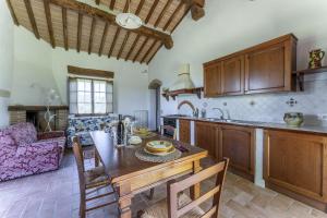 Capanna Podere Marcigliana Pool Wi-fi, Radicondoli