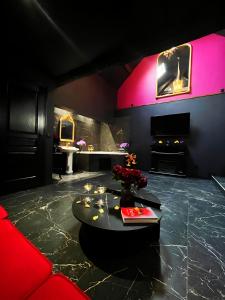 L'Orchidarium, maison élégante et romantique à Flagy - Loveroom en duplex