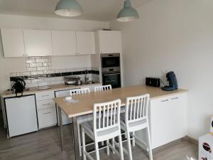 Chamaillard 1, calme, draps fournis