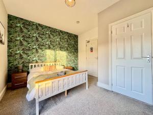 4 Bedroom HomeEn-Suites with Garden in Doncaster