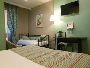 Hotels Logis Hotel Le Glacier : photos des chambres