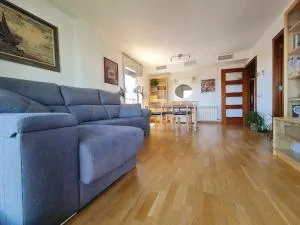 Pis molt cèntric amb vistes - Les Fonts