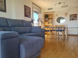 Pis molt cèntric amb vistes