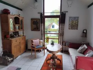 La maison sous les arbres - Sassel