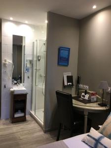 Hotels Logis Hotel Le Glacier : photos des chambres