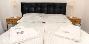 Pine Tree House 9 D&D Apartments