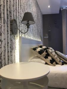 Hotels Logis Hotel Le Glacier : photos des chambres