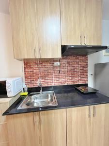 14th floor The Loop Tower Limketkai Lucky 11