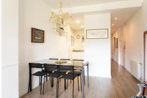 Cozy Apartment near Fira Gran Via with AC