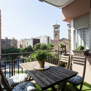 Cozy Apartment near Fira Gran Via with AC