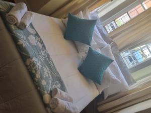 149 ROCHESTER ROAD. OBSERVATORY