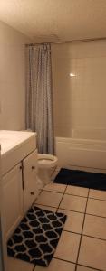 Stylish 2-bed, 1-bath in downtown Calgary