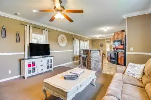 Lake-View Getaway with Grill in Mountain Home! - Mountain Home