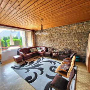 Fenyves Villa Balatonakarattya