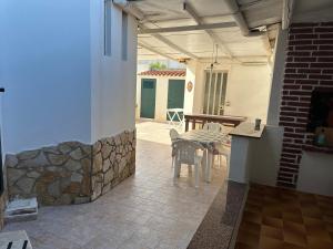 Kitiyas House- Di fronte la spiaggia e un mare cristallino