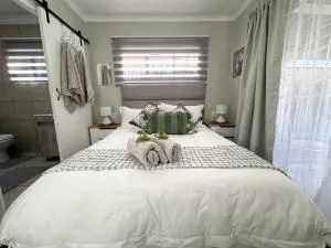 Modern 1 bedroom flat in Bloemfontein - Petrusburg