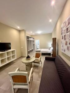 Vial Suites GP
