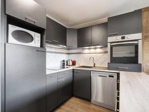 Appartement 75m² avec cheminée proche pistes, 3 chambres, pour 8 personnes - FR-1-640-65
