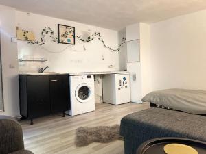 Pallet bed with lights small studio