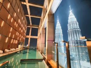 Tropicana The Residence Klcc By Rooftop SkyPool