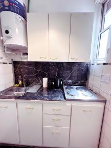 Amplio monoambiente en Microcentro