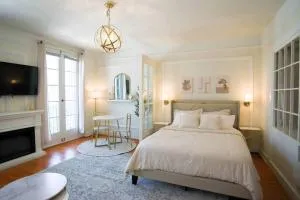 Chambre de Bonne in Downtown Long Beach - Carson