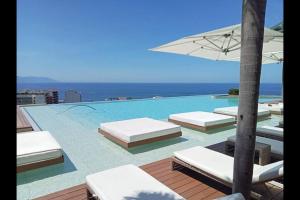 The Jungle A Special Oasis In Soho PV