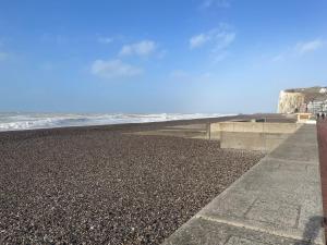 Appartements Duplex en rez-de-chaussee avec cour interieure privee, proche de la mer, WIFI : photos des chambres