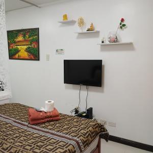 Birch Tower by the Bay Studio type